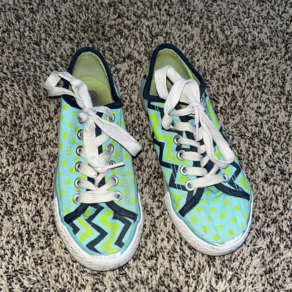 XOLO shoes size 2